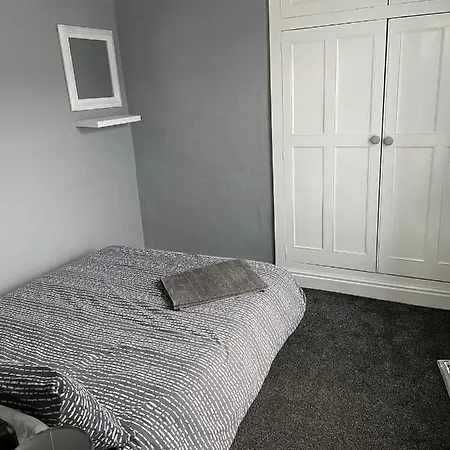 St Pauls Rd - Townhouse